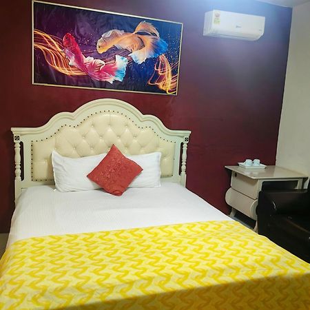 Hongyuanprimierhotel Accra Exterior foto